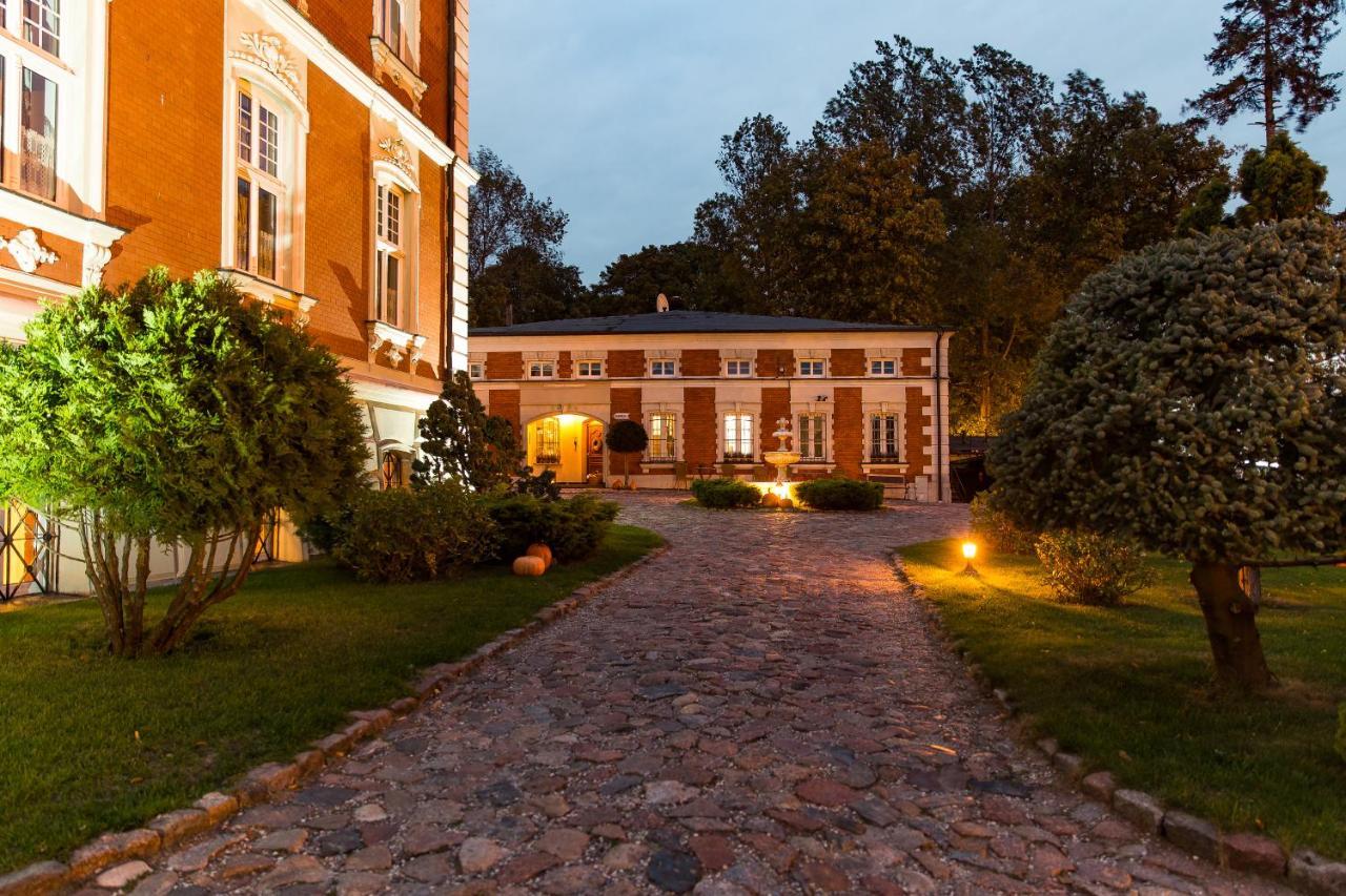 Villa Red By Columbus อุสตกา ภายนอก รูปภาพ